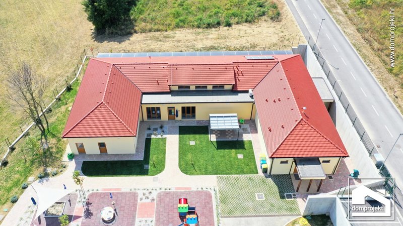 Energy-efficient prefab kindergarten in Vižinada