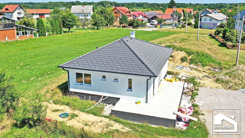 Modern prefab house in Galgovo