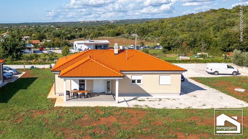 Modern prefab house in Krunčići