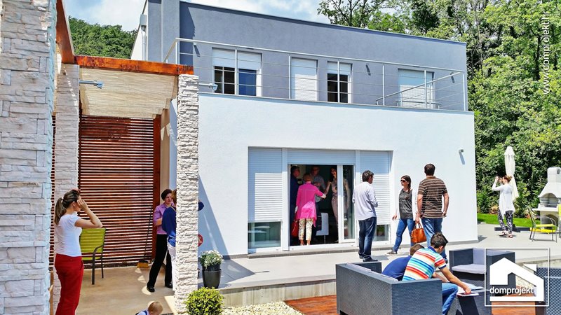 Modern prefab house in Lovran
