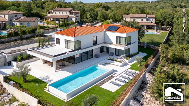 Modern two-storey prefab house in Sveti Lovreč Pazenatički