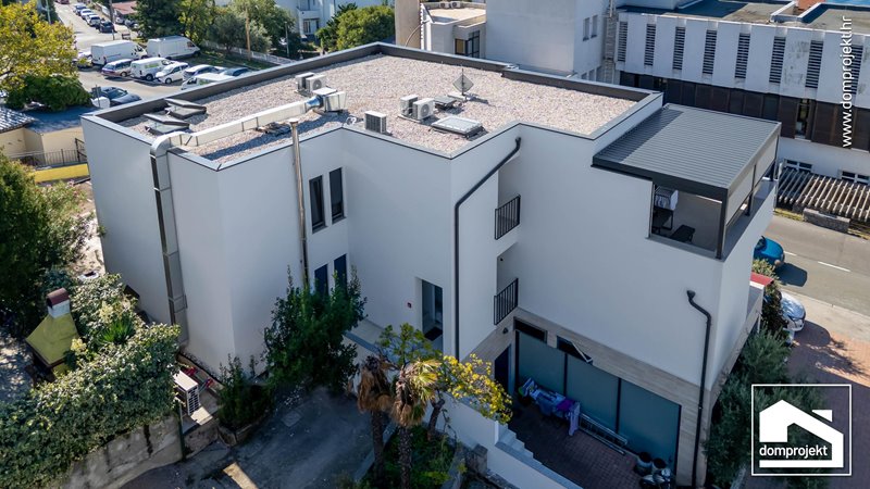 Energy-efficient two-storey prefab house in Crikvenica