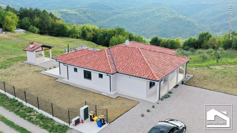 Contemporary prefab bungalow in Hum