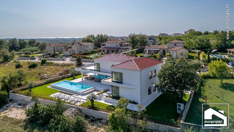Contemporary two-storey prefab house in Sveti Lovreč Pazenatički