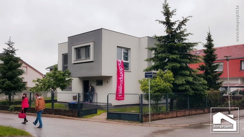 Energy-efficient two-storey prefab house in Varaždin