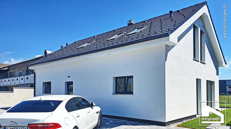 Modern prefab house in Domžale